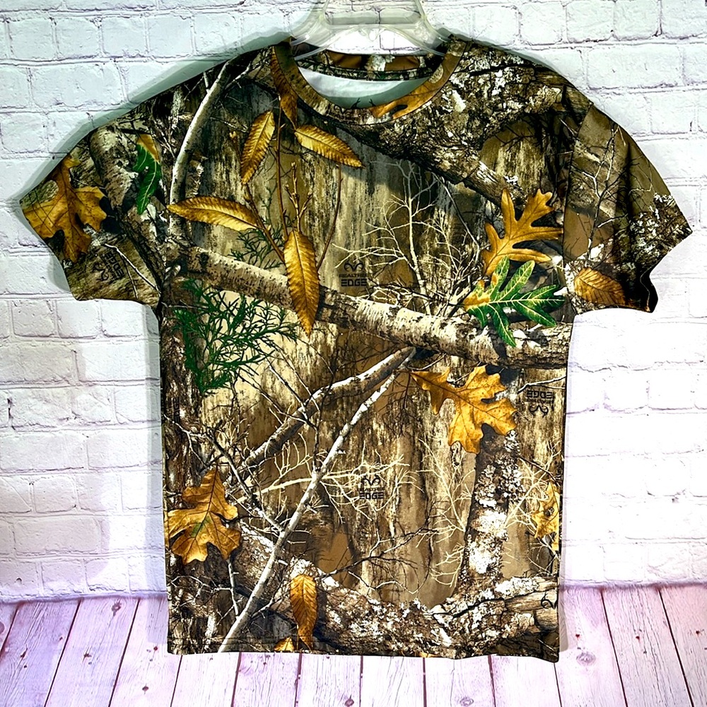 REALTREE Mens Camouflage Short Sleeve Tee. Sz: M